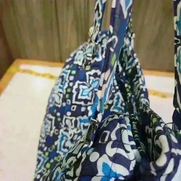 Vera Bradley Handbag - Picture 4 of 10